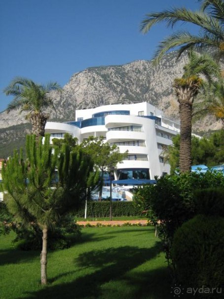 фото Catamaran Resort Hotel