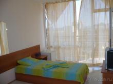 Хотя и 2 звезды, но хорошо там, чисто и уютно