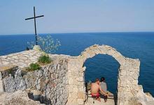 Хотя и 2 звезды, но хорошо там, чисто и уютно