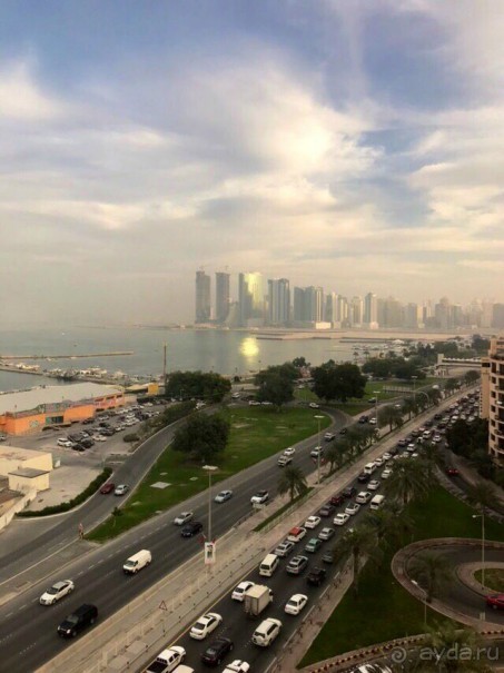 Бахрейн в пол ноги с ребенком