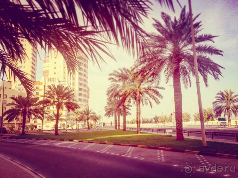 Бахрейн в пол ноги с ребенком