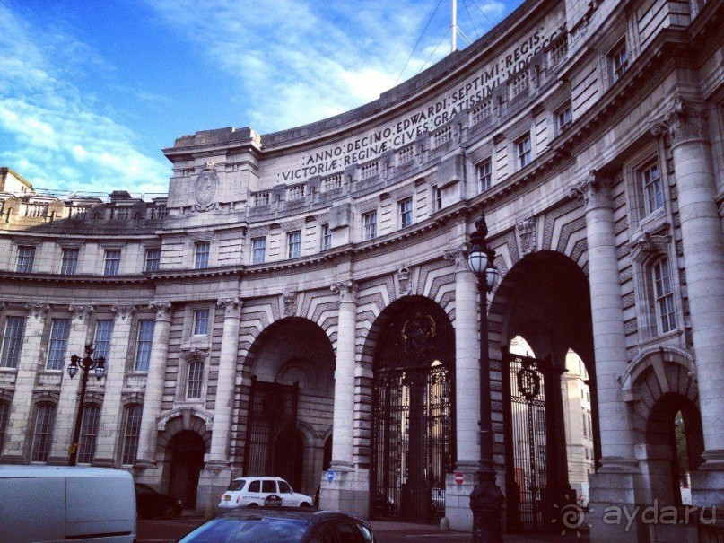 Я НЕ уеду жить в Лондон, мне Москва будет сниться..