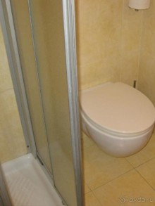 Хорошая 3шка с небольшими минусами..