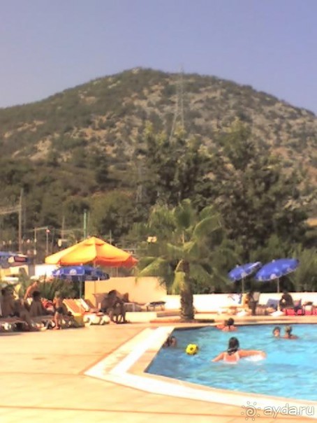 Отель нам понравился!Кормят вкусо!Все вежливые!