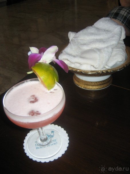 Релакс - белый песок и  очень теплое  море