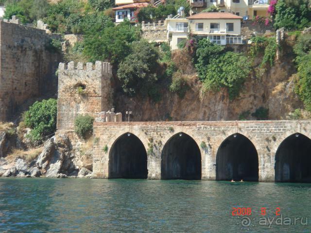  Серенький отель в красивой упаковке.