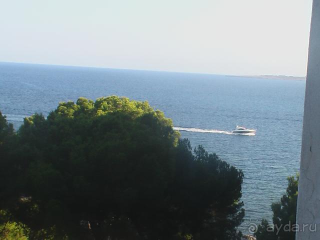 Симпатичный отель на любителя