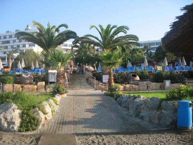 Тихий, спокойный, красивый.