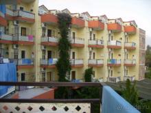 хороший тихий отельчик