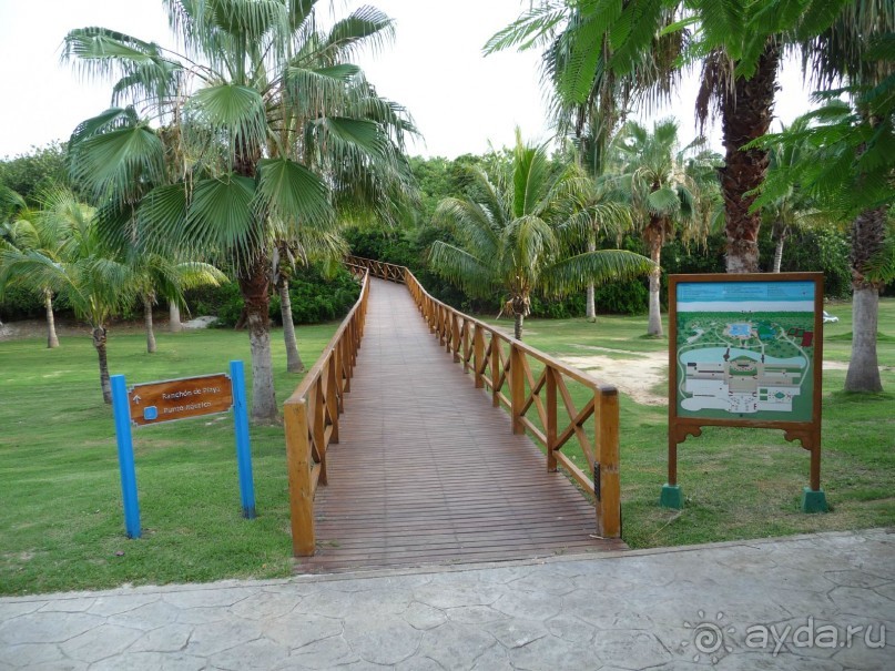 нормальный отель с отличным пляжем