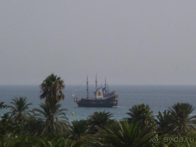 Не отель,а сплошные недоразумения.