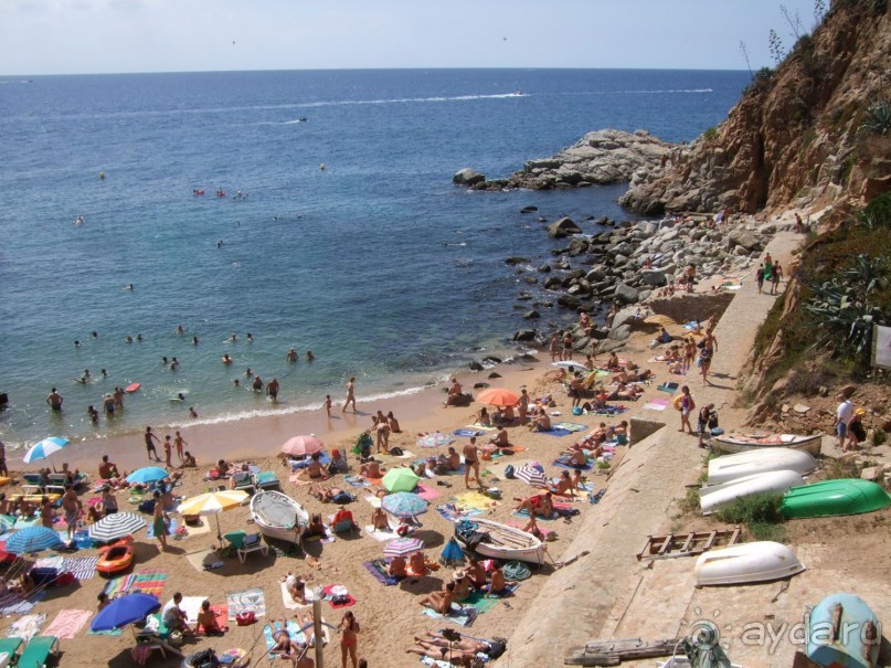 Фрагмент пляжа городка Тосса-де-Мар.