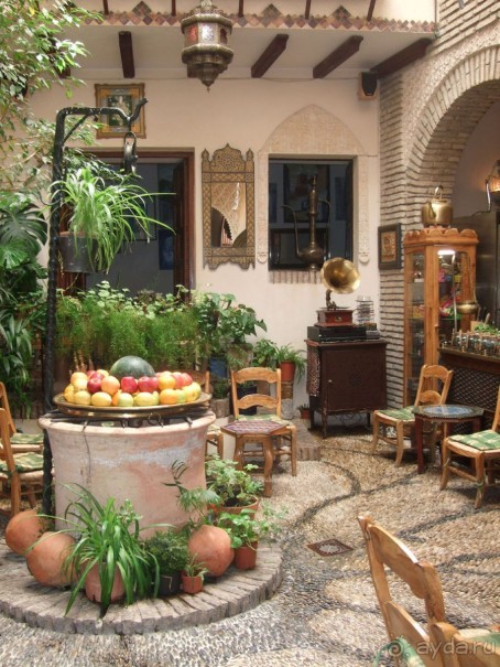 Дворик в Севилье.