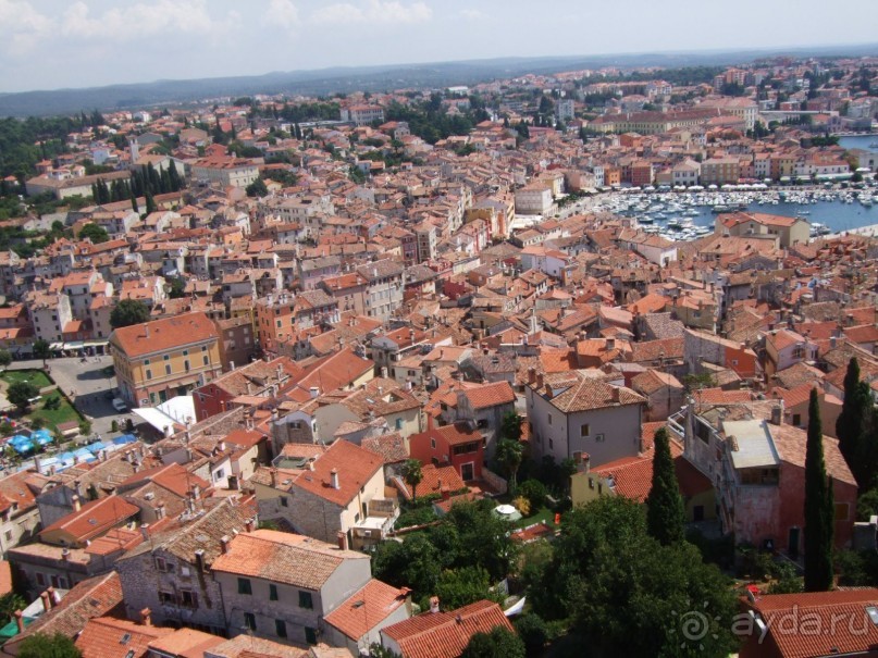 Ровинь с высоты.