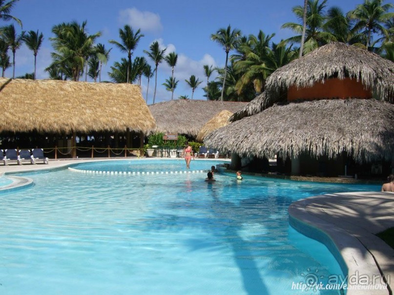 Доминикана: Grand Palladium 5* в сравнении с Barcelo Bavaro Palace Deluxe 5* сильно проигрывает.