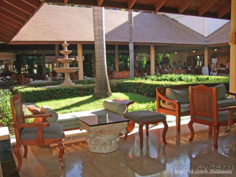 Доминикана: Grand Palladium 5* в сравнении с Barcelo Bavaro Palace Deluxe 5* сильно проигрывает.