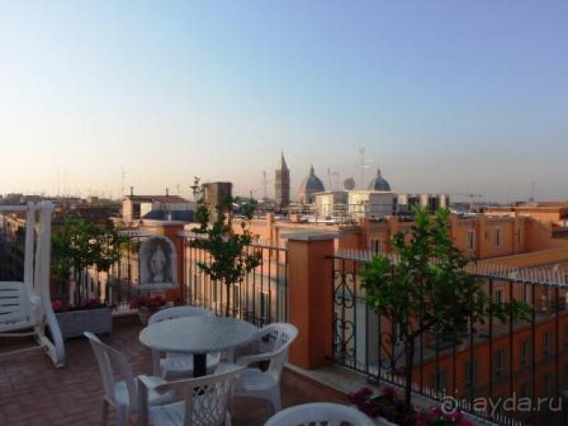 приличный отель на отличном месте