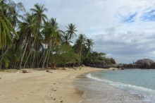 пляж за отелем Charm Churee Village Resort