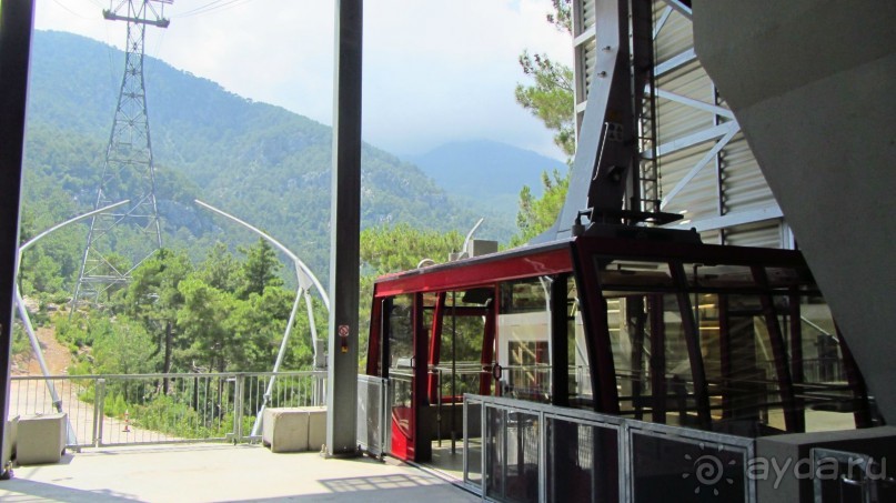 подъем на фуникулере на гору Тахталы (высота 2365 метров