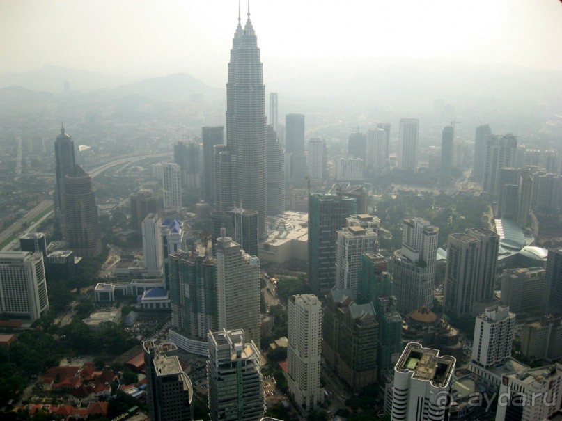 вид на Куала Лумпур с Менары