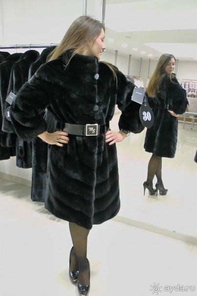 4.Шуба из блэгламы 95 см. 2700-3000 евро
