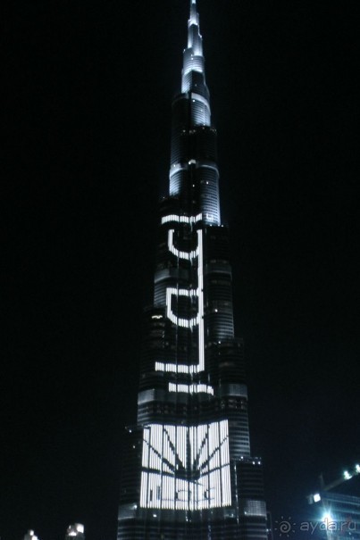 Бурж Халифа с подсветкой