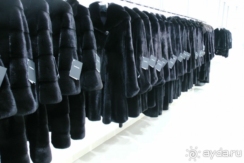 Шубки-близнецы по меху и качеству