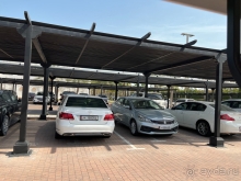 Отель с собственным пляжем возле аэропорта