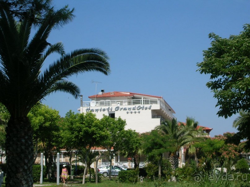 Hanioti Grandotel