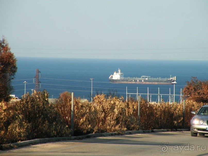 На Сицилии добывают нефть. 