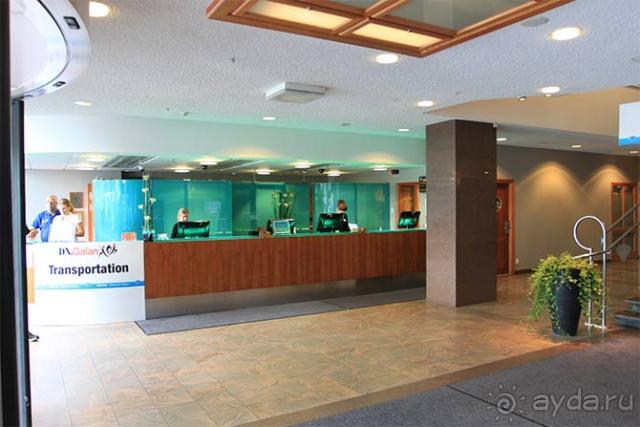 Отель 50/50. Удобное расположение к центру города и транспорту.