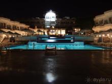 Это вам не 5 звезд, но на 3 он тоже слабо тянет!!!