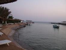 Это вам не 5 звезд, но на 3 он тоже слабо тянет!!!