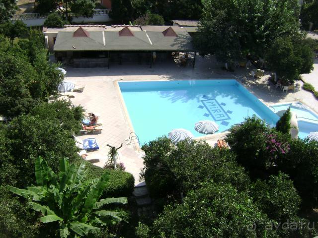 Отельчик прикольный, создан для семейного отдыха