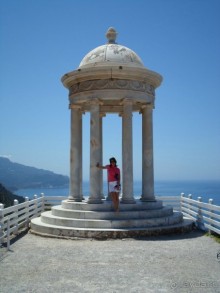 поместье. мраморная беседка.