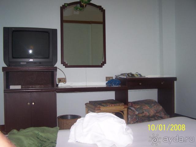 Нормальный  отель  для  одинокого  мужчины.