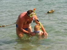 Повезло с погодой и морем в остальном - неплохо.