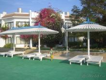 у центрального бассейна