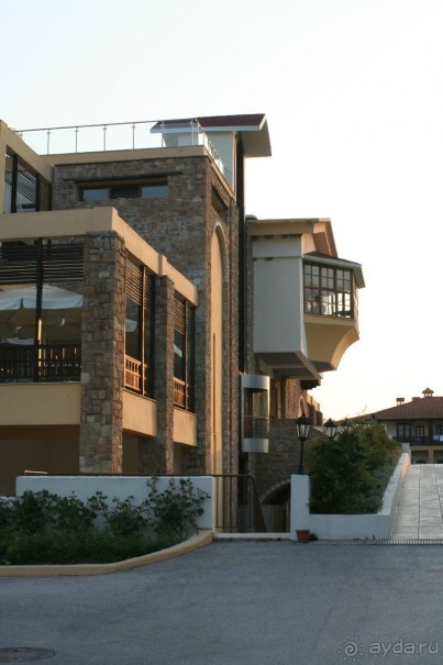 Отель в бору