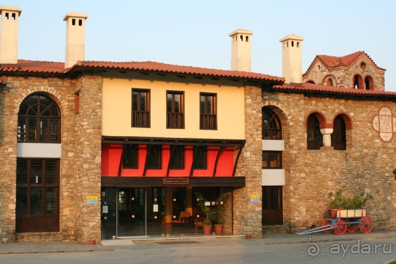 Отель в бору