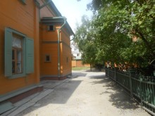 Домик Толстого и прекрасный сад