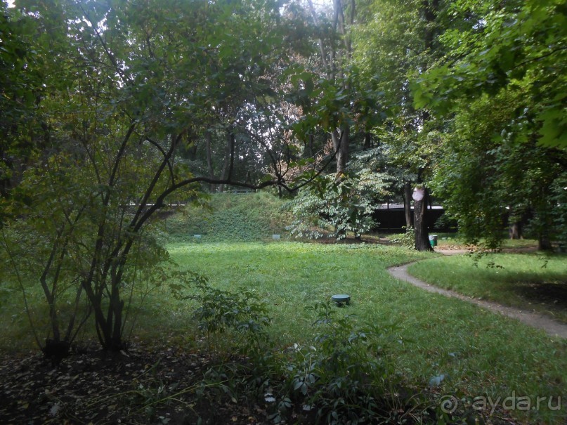 Домик Толстого и прекрасный сад