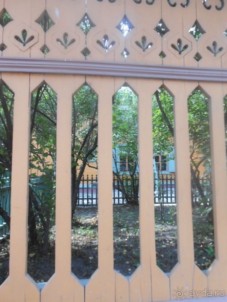 Домик Толстого и прекрасный сад