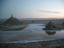 Красные воды озера