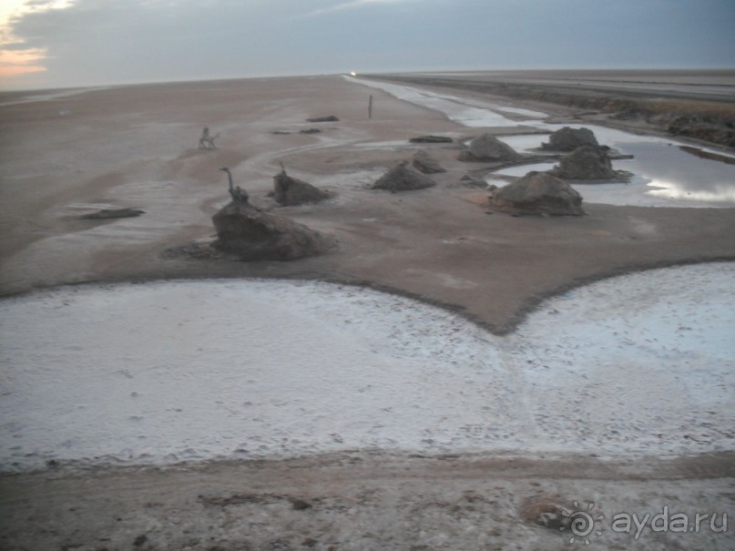 Красные воды озера