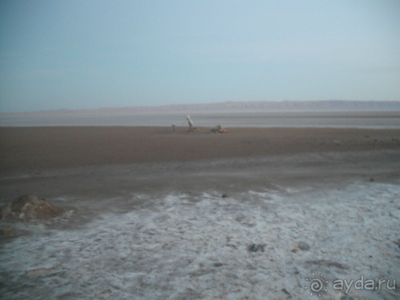 Красные воды озера