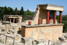 Дворцовые руины и лабиринт 