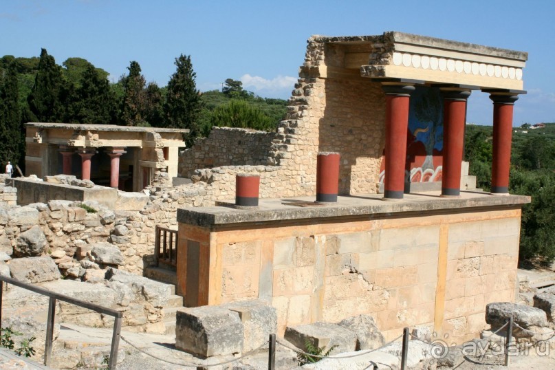 Дворцовые руины и лабиринт 