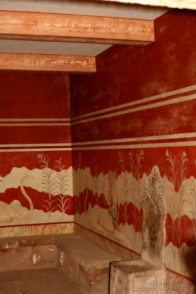 Дворцовые руины и лабиринт 