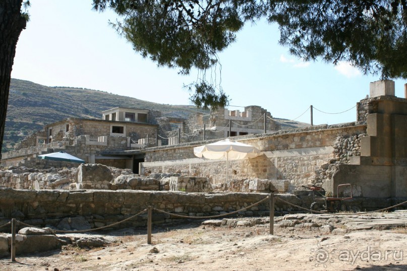 Дворцовые руины и лабиринт 